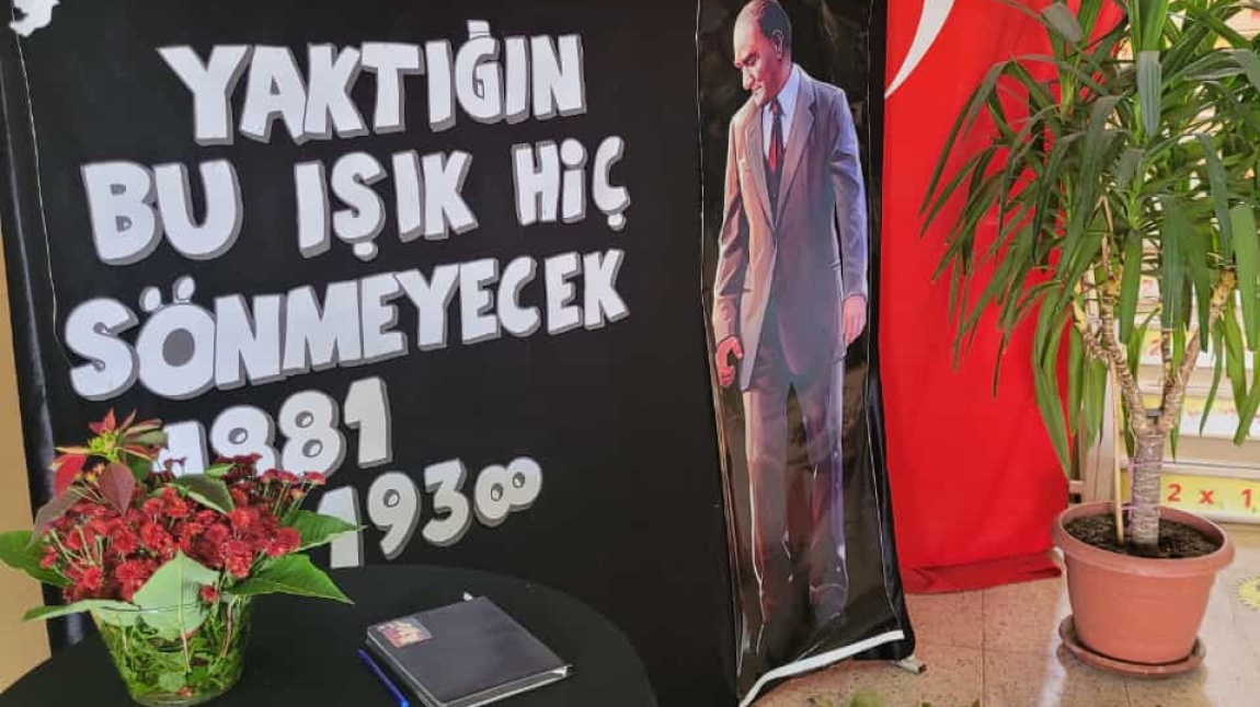 10 Kasım Atatürk'ü  Anma Programı düzenlendi.